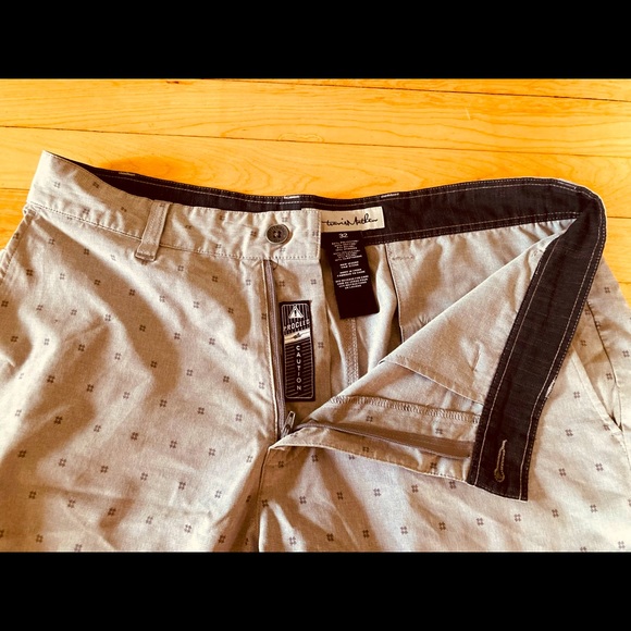 Travis Mathew Active Wear Casual Shorts, Mens Size 32 - Picture 3 of 3